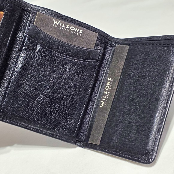 Wilsons Leather Other - Wilsons Leather Men's Black Genuine Leather Trifold Wallet w/ ID Window, Cards